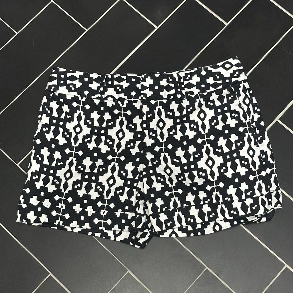 Womens 6 Shorts Black White Geometric Cuffed Stretch INC International Concepts